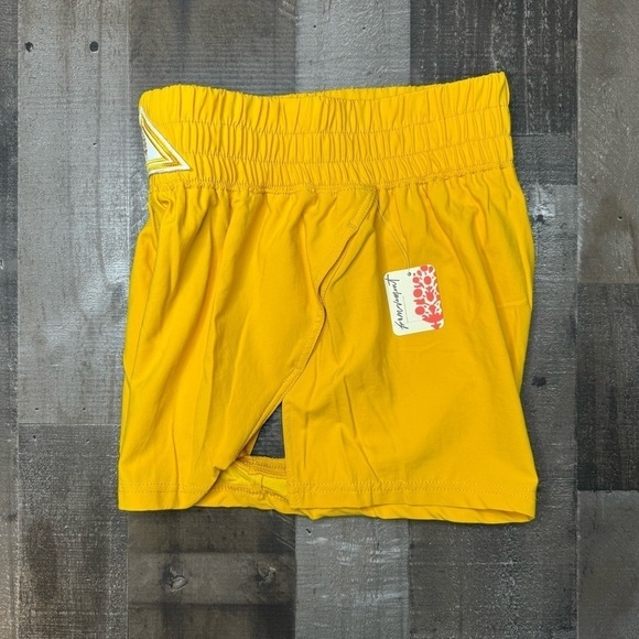 NWT Free People Movement Next Round Short Swaying Sunflowers - Picture 11 of 11